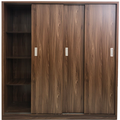 thiết kế buồng Tá»§ quần áo gá»— MDF23 cánh lùa mầu nâu vân giả gá»— thiết kế 03 buồng, 04 cánh cá»a lùa, 06 há»™c để quần áo gấp, 02 thanh treo quần áo
