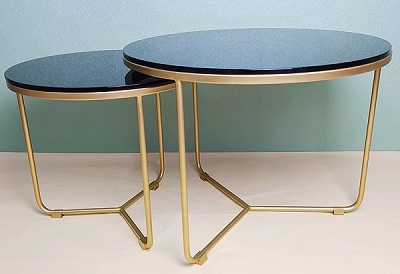 Bàn sofa phòng khách chân chữ y mặt kính cường lực đen sang trọng