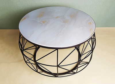 Bàn sofa phòng khách mặt kính trắng vân mây sang trọng
