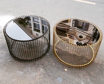 Bàn trà sofa phòng khách khung vàng lan lồng chim mặt kính đen hình tròn cao cấp