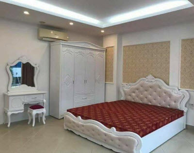 Combo ná»™i thất phòng ngá»§ tân cổ Ä‘iển vai giưá»ng nữ hoà ng bá»c nỉ