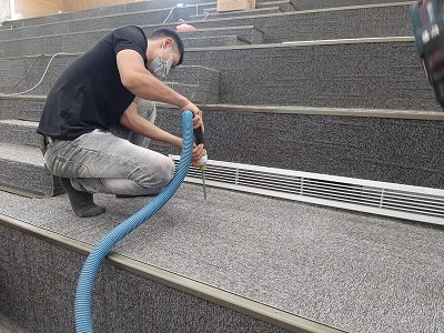 Máy hút bụi khoan lỗ ghế hội trường kotobuki