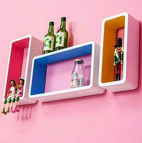 Kệ trang trà treo tưá»ng hình chữ nháºt mà u trắng