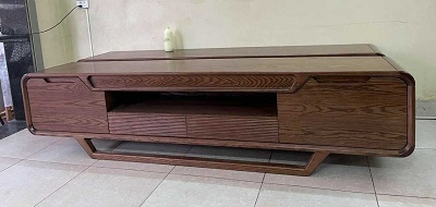 Kệ tivi màu nâu 1m8 vân gỗ óc chó dáng thuyền đẹp