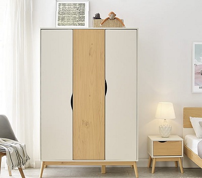 Tủ áo gia đình bằng gỗ chân cao thiết kế 3 cánh