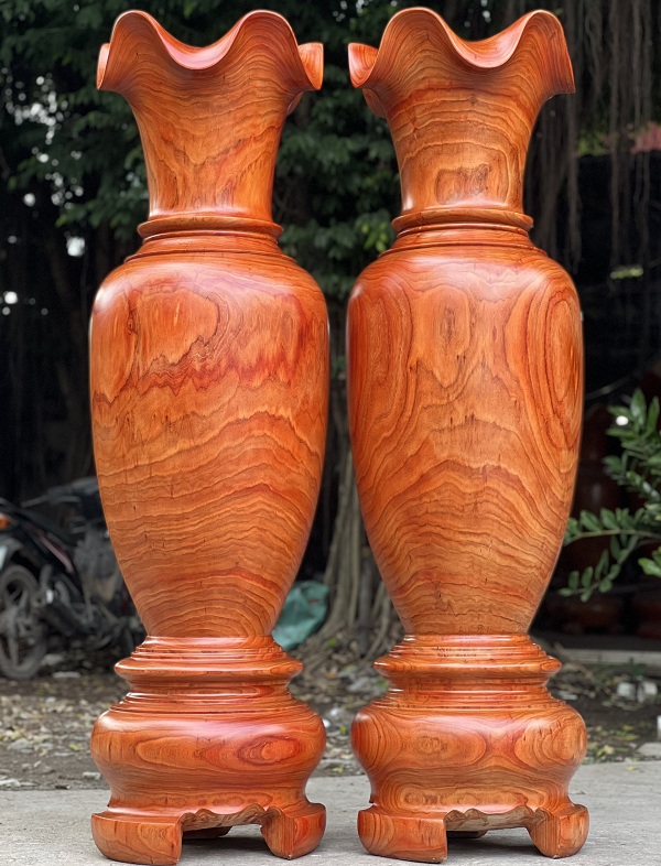 Lộc bình gỗ hương đỠtự nhiên 100% mệng bình như đóa hoa 5 cánh nở rộ Cao 1m2, 1m3, 1m4, 1m5, 1m6, 1m7, 1m8, 2m