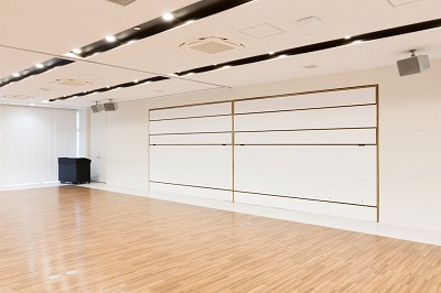 Bục ngồi trường học kotobuki gấp gọn