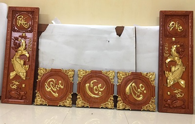 Tranh gỗ hương đỏ nam phi chữ phúc lộc thọ dát vàng