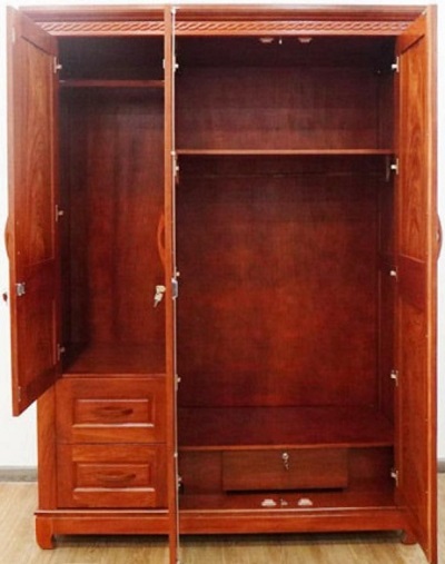 Thiết kế bên trong buồng tủ quần áo 3 cánh gỗ tự nhiên