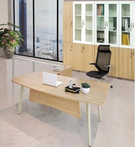 Phối cảnh thực tế Bàn giám đốc gỗ kết hợp chân sắt BHV187