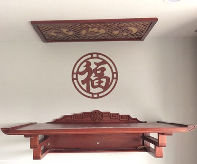 Ban thờ gỗ sồi sơn mầu cánh gián BT04