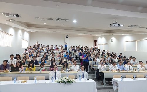 Bàn ghế giảng đường kotobuki Sea SDA-700-79 Trường Đại Học Quốc Tế- Đại Học Quốc Gia TP. HCM