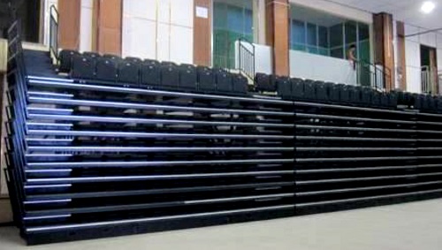 Hệ thống ghế xếp di động Kotobuki Sea RSP-F-CS01 lúc đóng lại hoàn chỉnh