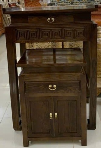 Ban thờ gỗ sồi hoa văn đơn giản BTD45 kích thước 81 cm