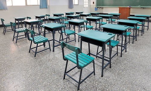 Góc nhìn tổng bàn ghế học sinh trường học 1 chỗ ngồ Gausschair TUT 640 TUT-640