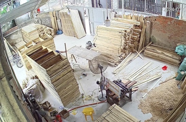 kho xưởng sản xuất dát phản nan gỗ quế