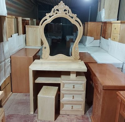 Bàn trang điểm gỗ verneer sồi gương trái tim BP32