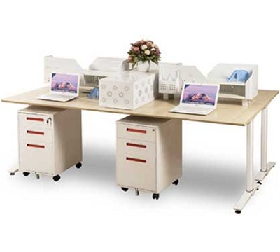 Bàn làm việc văn phòng chân sắt 4 người ngồi có yếm BHV167 Rộng 2400 UNMD01CS3