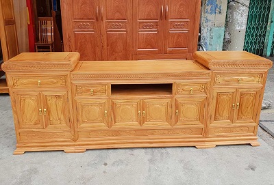 Bàn tivi gỗ gõ đỏ dáng mõ lõm rộng 2m4
