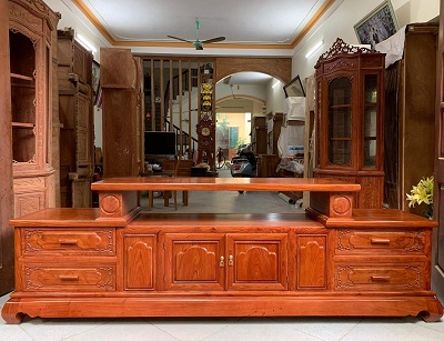 Kệ tivi trang trí gỗ tự nhiên hai tầng hiện đại KTV126