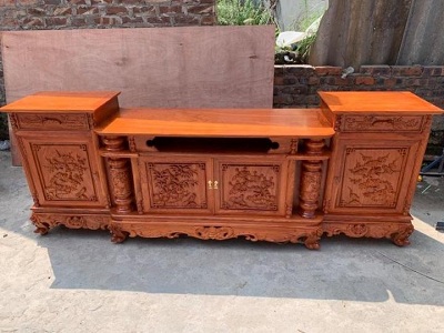 Kệ tivi gỗ gõ đỏ tự nhiên dáng hộp KTV125