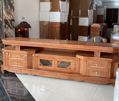 Kệ tivi gỗ verner hương đá KVN01kích thước Rộng 240 x Sâu 43 x Cao 77cm chất liệu Hương đá verneer có 4 ngăn kéo, 2 cánh mở