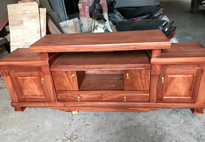 Kệ để tivi gỗ xoan đào thớt trên 2m4 KVN15 rộng 2m, 2m2, 2m4 giá rẻ