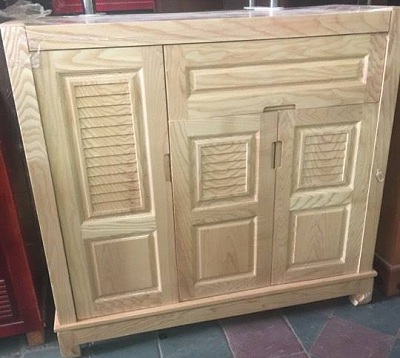 Tủ để giầy gỗ sồi nga cửa nan chớp TGV70 Rộng 1000 x Cao 900mm