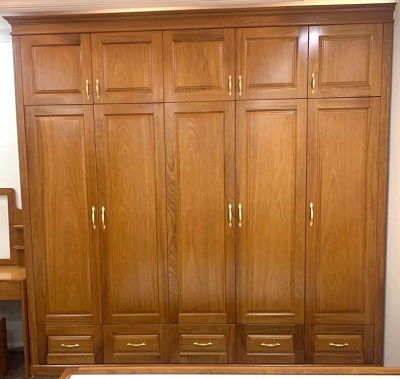 Tủ quần áo gỗ gõ hai tầng 5 cánh mở GTQA80 Rộng 235 x Cao 255 x Sâu 55-57 cm thiết kế nhỏ gọn được chia thành 3 buồng trên, 3 buồng dưới