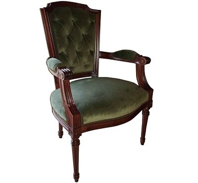 Kích thước Ghế chủ tọa đệm tựa bọc nhung xanh cao cấp GHT67 sản phẩm được tùy chỉnh để phù hợp hơn với không gian trong hội trường