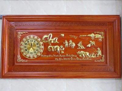 Tranh đồng hồ cha mẹ gỗ tự nhiên TRG56 tình cảm hiếu tử bậc sinh thành