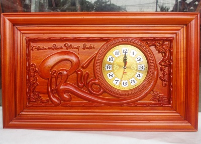 Tranh đồng hồ gỗ hương đỏ nam phi cham chữ Phúc TRG23