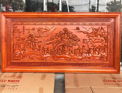 Tranh gỗ vinh quy bái tổ gỗ hương đỏ TVQ01 làng quê với cảnh sông núi