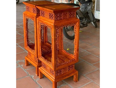 Đôn gỗ hương đá hình đèn vuông 38 cao 100 cm DG03