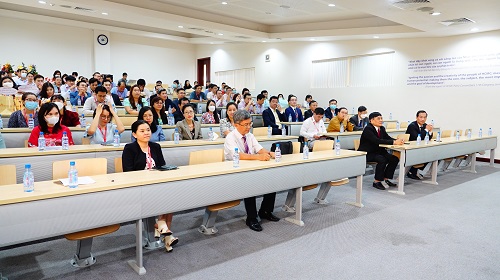 Bàn ghế giảng đường Trường Đại Học Quốc Tế - Quốc Gia TP. HCM