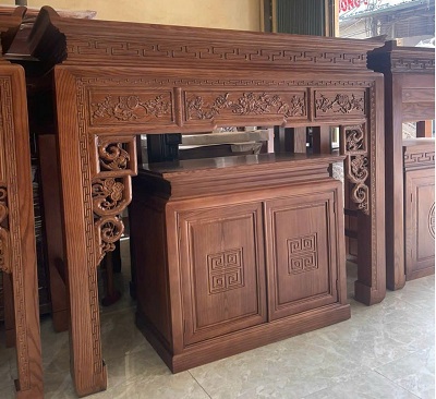 Bàn thờ đứng gỗ sồi chạm nổi và chìm BTD21 rộng 153 cm