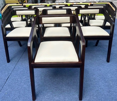 Ghế ăn gỗ Katakana nệm bọc da GCL17 g17