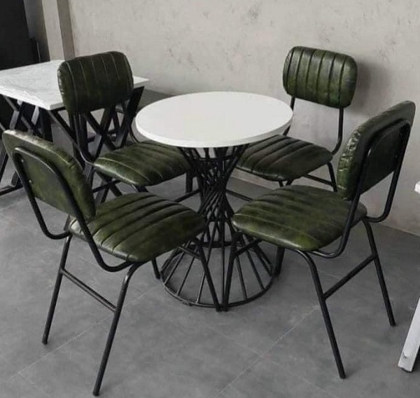 Bộ bàn ghế cafe khung sắt bọc nêm da BCF03