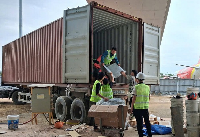 Vận chuyển hàng hóa bằng Container về sân bay nội bài khu TT2